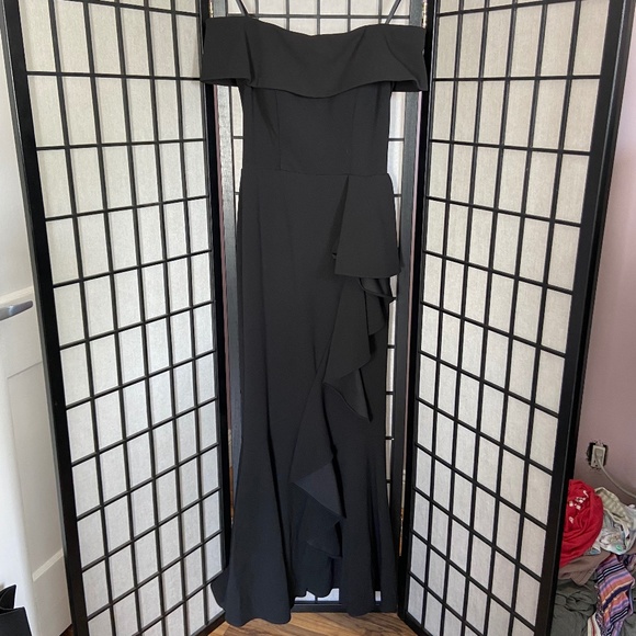 Betsy Adam Black Evening Gown - Picture 3 of 7